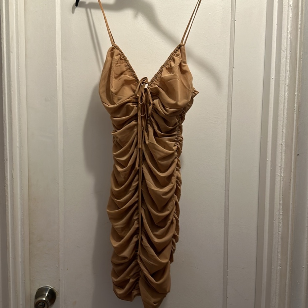 Bodycon Ruched Mini Dress - Picture 3 of 9